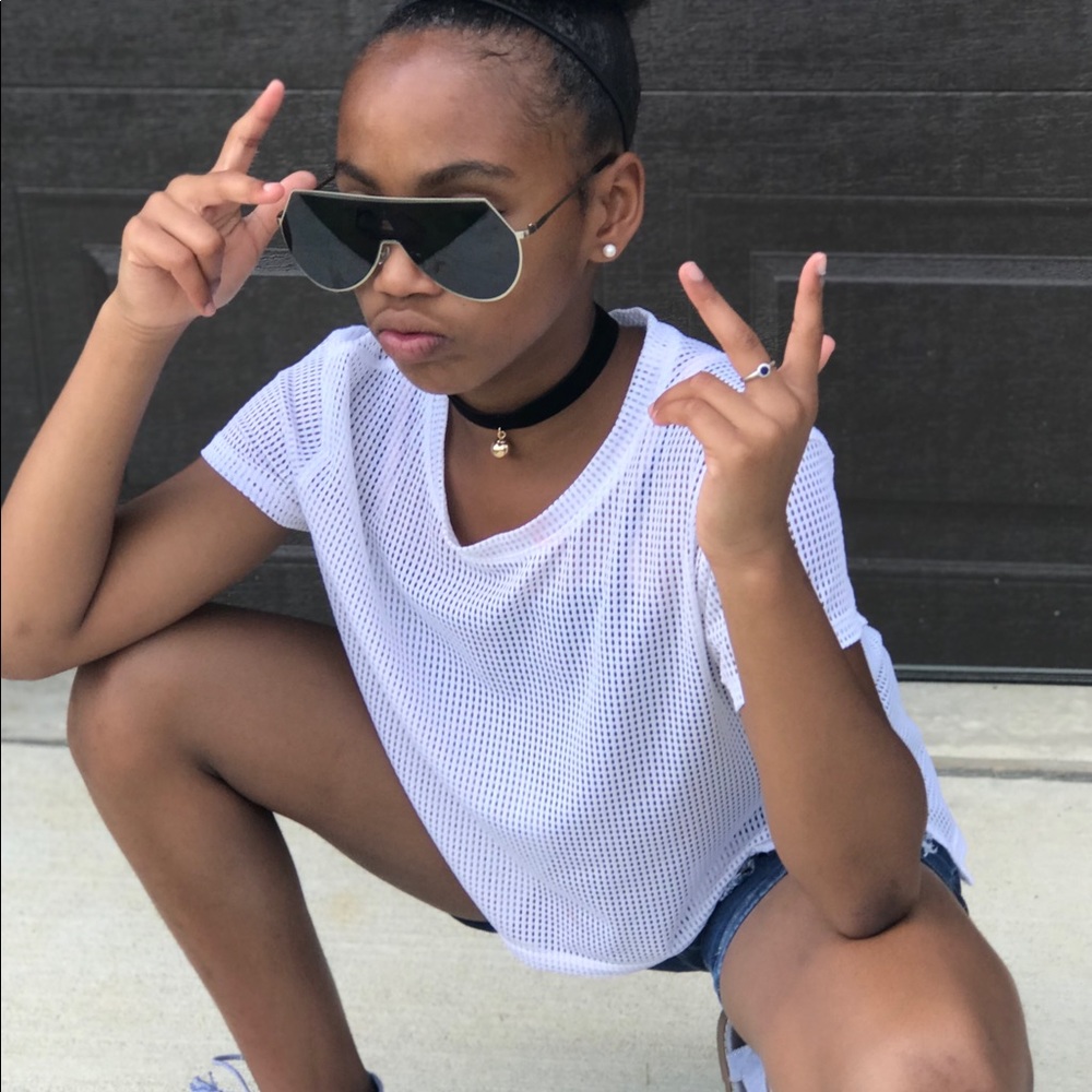 Meet your Posher, Destinee